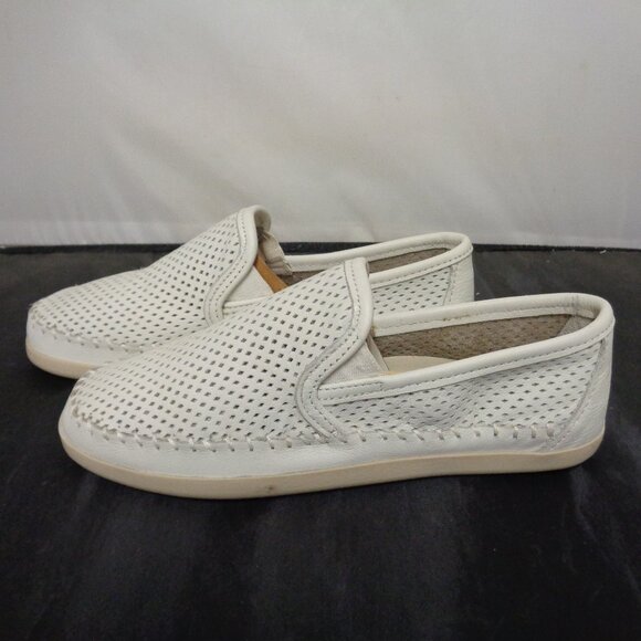 Brand New Minnetonka 674P slip-ons Pacific White Multiple Sizes New In Box F53 - Picture 5 of 6